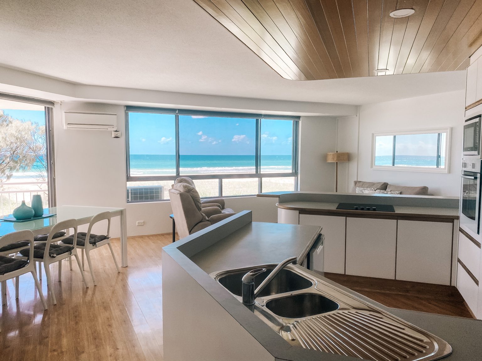 1 bedroom condo in oceanside